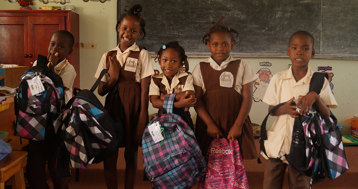 children with knapsack